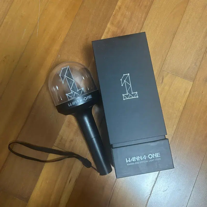 [BUNJANG] Wanna One Wannable Bong Lightstick / 워너원 응원봉 너블봉 판매합니다