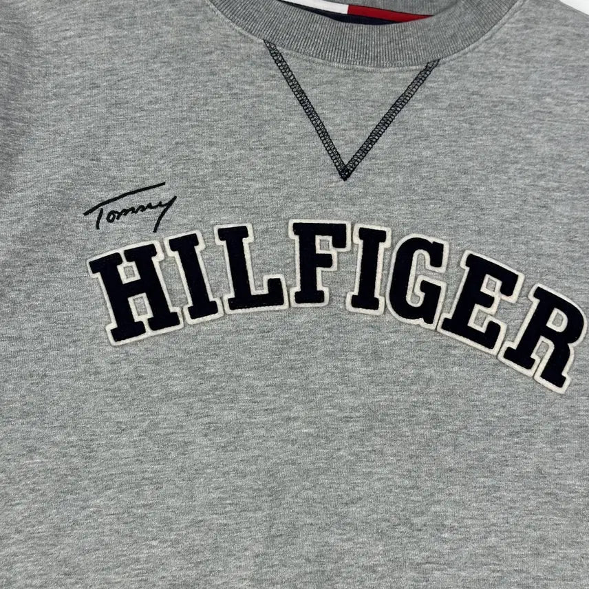 [BUNJANG] Tommy Hilfiger Basic Spellout Sweatshirt Grey M / (M) 타미힐피거 베이직 스펠아웃 맨투맨 그레이
