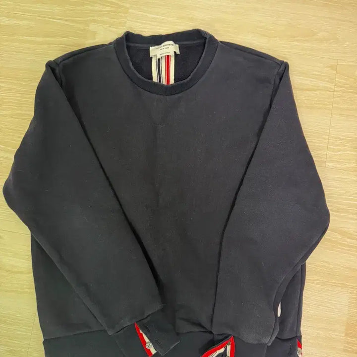 [BUNJANG] Thom Browne Back Tricolor Sweatshirt Navy Size 2 / 톰브라운 백삼선 네이비 맨투맨