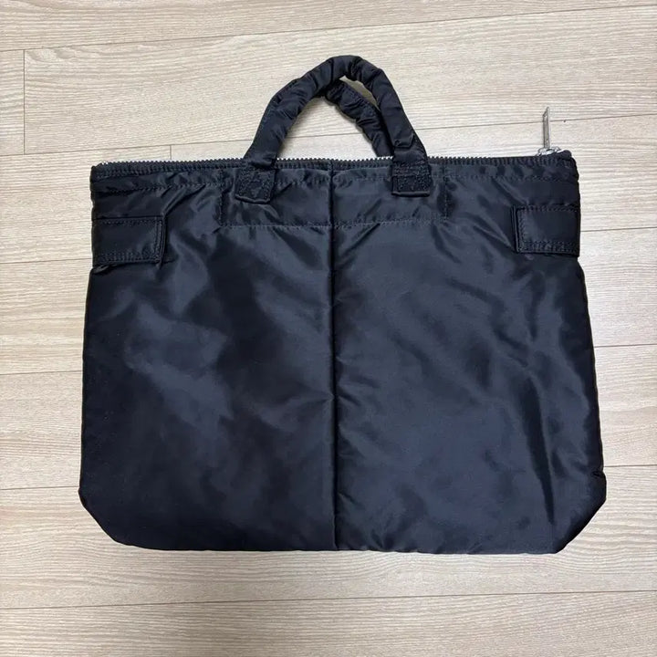 [BUNJANG] Yoshida Porter Helmet Bag S (No Shoulder Strap Version) New Model / 요시다포터 porter 헬멧백 S (어깨끈 없는 버전) 신형