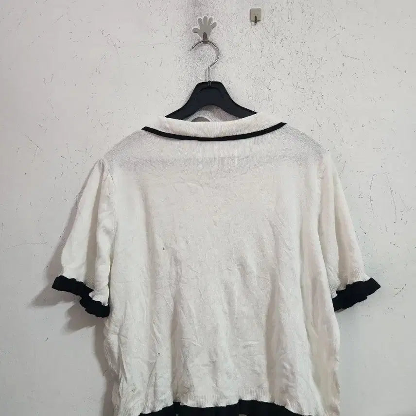 [BUNJANG] Color Block Short Sleeve Blouse / 화이트 블랙 배색 반팔 블라우스