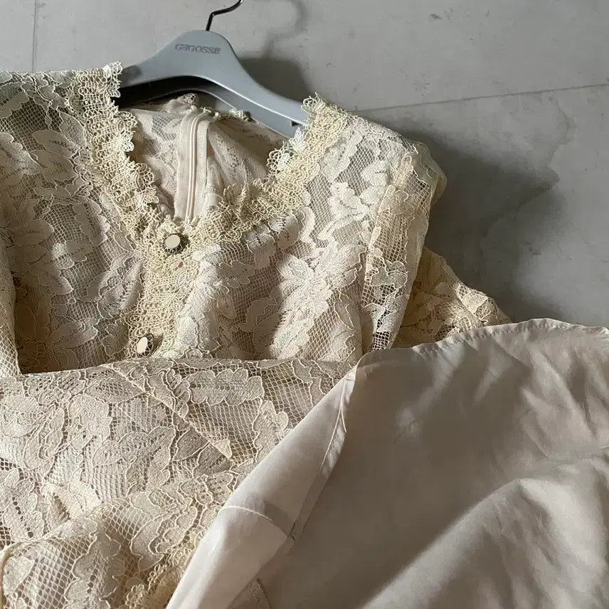 [BUNJANG] Lenibean Satin Lace Dress / 66 숲 보관만한 레이스 원피스. 레니본.샤틴.오즈세컨.듀엘.sj.마쥬