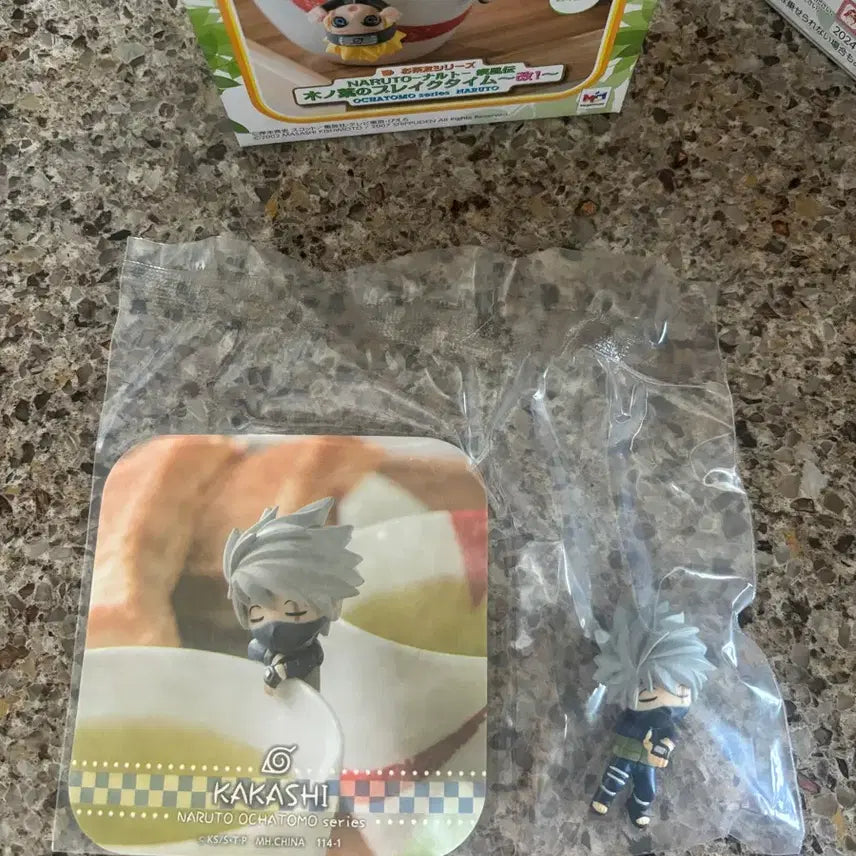 [BUNJANG] Naruto Kakashi Ochamo Figure (Sleeping Pose) / 나루토 카카시 오챠토모 피규어 눈감고 자는 모습