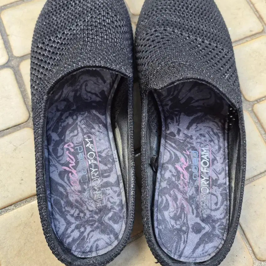 [BUNJANG] Skechers Air-Cooled Memory Foam Mule Black Women&