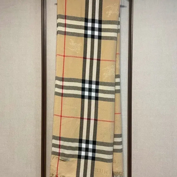 [BUNJANG] Burberry Classic Check Muffler Beige Oversized Shawl / 버버리 클래식 체크 머플러 Beige 빅숄