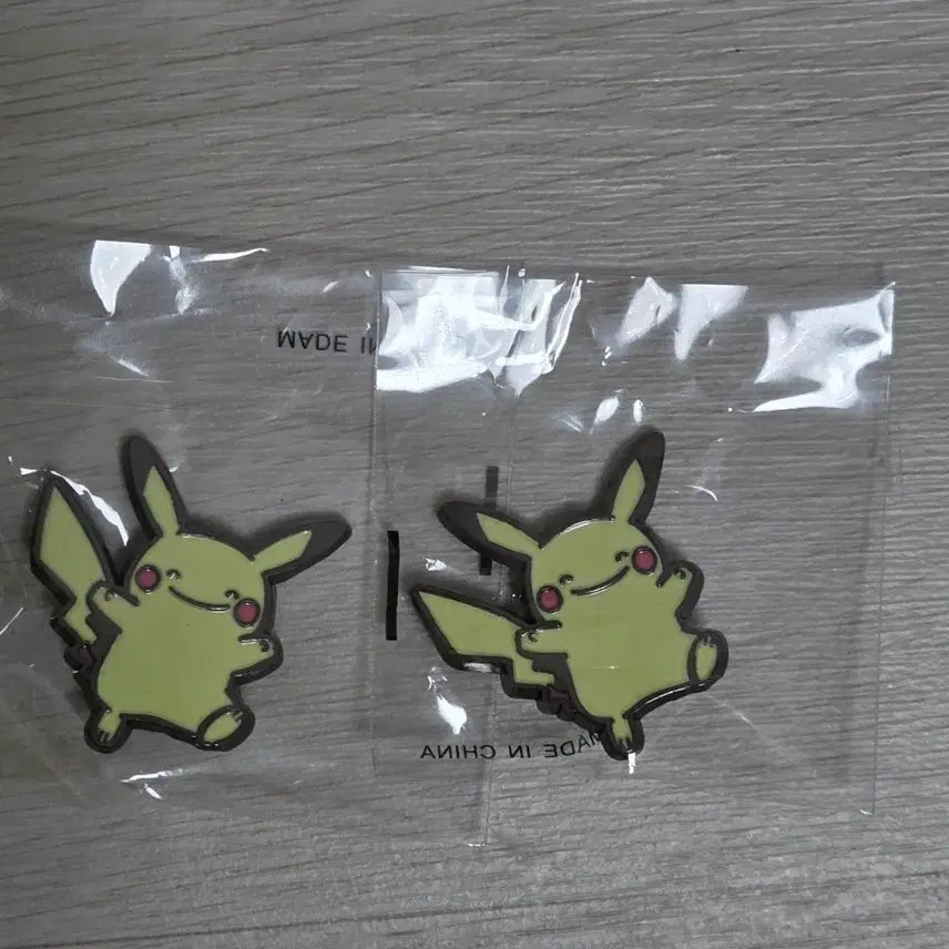 [BUNJANG] Colorgram Pokemon Metal Charm - Ditto, Pikachu / 올리브영  컬러그램 메타몽 피카츄 메탈참 포켓몬