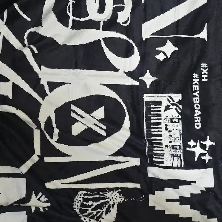 [BUNJANG] Jeongsu Blanket Lucky Draw / 정수 담요 비공굿