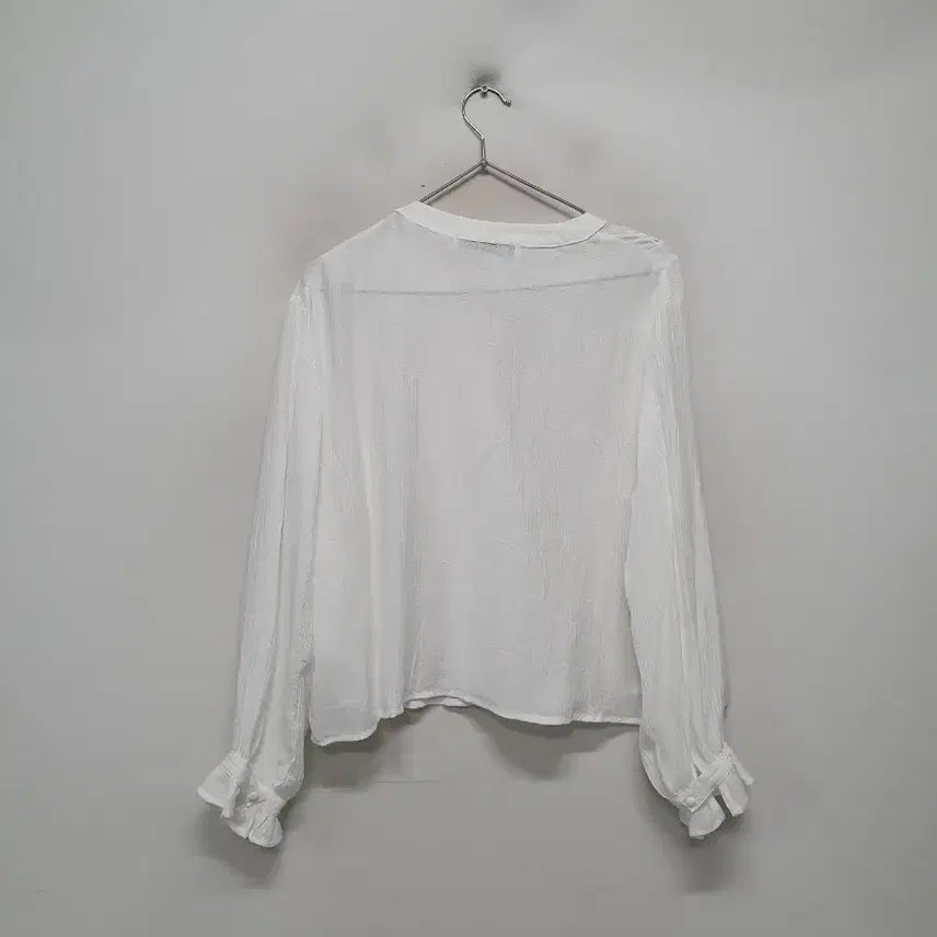 [BUNJANG] Zara White Eyelet Blouse / 자라 화이트 아일렛 블라우스
