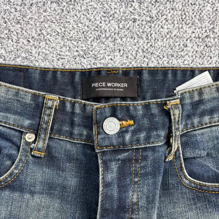 [BUNJANG] 31 Piecework Washed Mid-Blue Denim Jeans / 31 피스워크 워싱 중청 데님 청바지 0506J