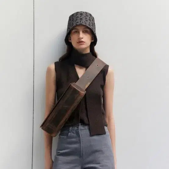 [BUNJANG] Epingler Tie Knit Vest Set / 에핑글러 타이 베스트 카키