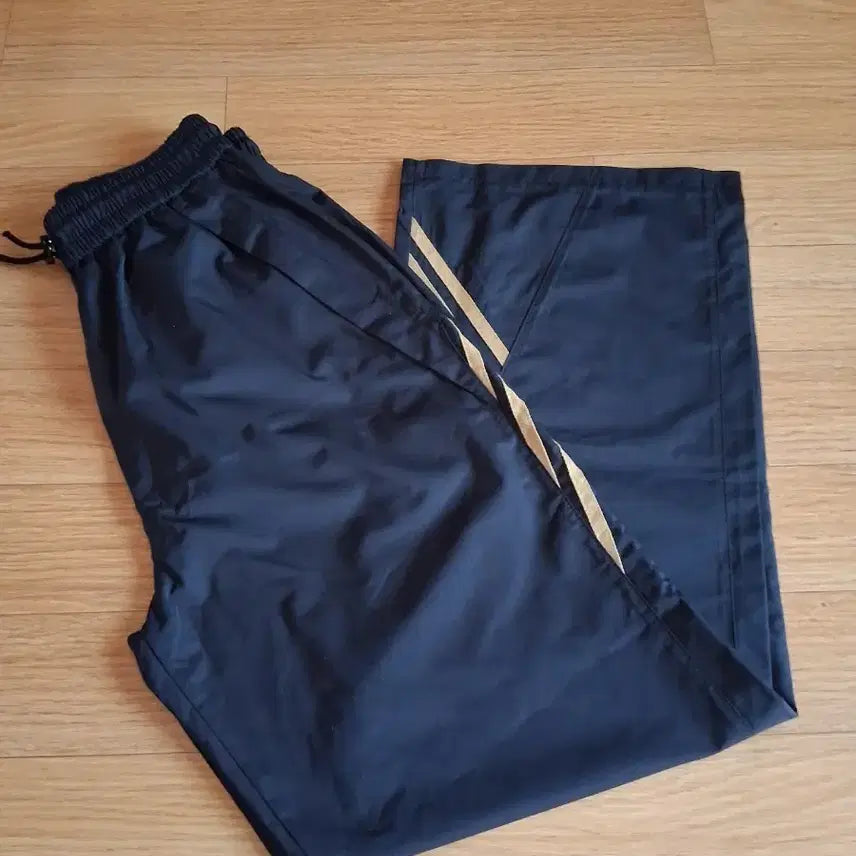 [BUNJANG] Wrinkled Wide Training Pants / 바스락 와이드 트레이닝