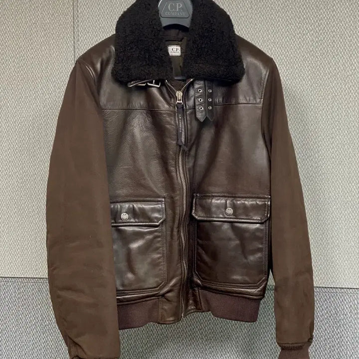 [BUNJANG] CP Company A-2 Genuine Natural Cowhide Leather Jacket with Quilted Padding Lining / [CP 컴퍼니] 정품 A-2 천연 소가죽 레더 자켓 (안감 누빔 패딩)