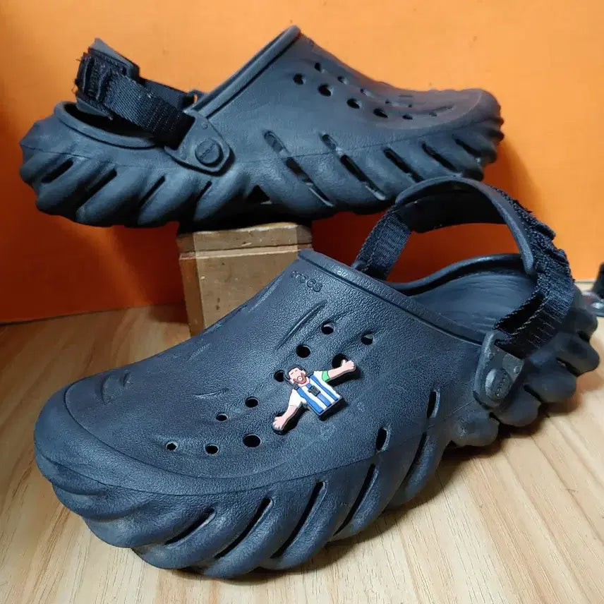 [BUNJANG] Crocs Echo Clog Sandals / 크록스 에코 클로그 샌들(M7 W9추천사이즈255)