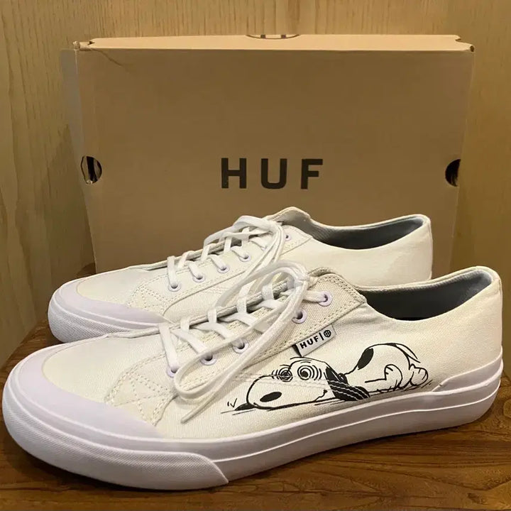 [BUNJANG] HUF x Peanuts Snoopy Collaboration Canvas Low Sneakers / HUF 허프 x 피너츠 스누피 협업 캔버스 로우 스니커즈 280