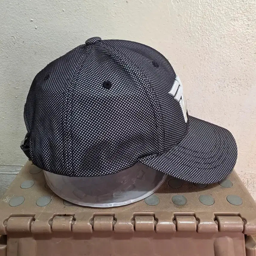 [SOLD OUT] (FREE)PXG 남성골프 블랙 메쉬캡 모자