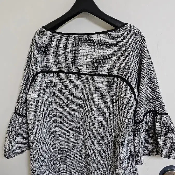 [BUNJANG] Calvin Klein Tweed Short Sleeve Blouse / 캘빈클라인 트위드 반팔 (513