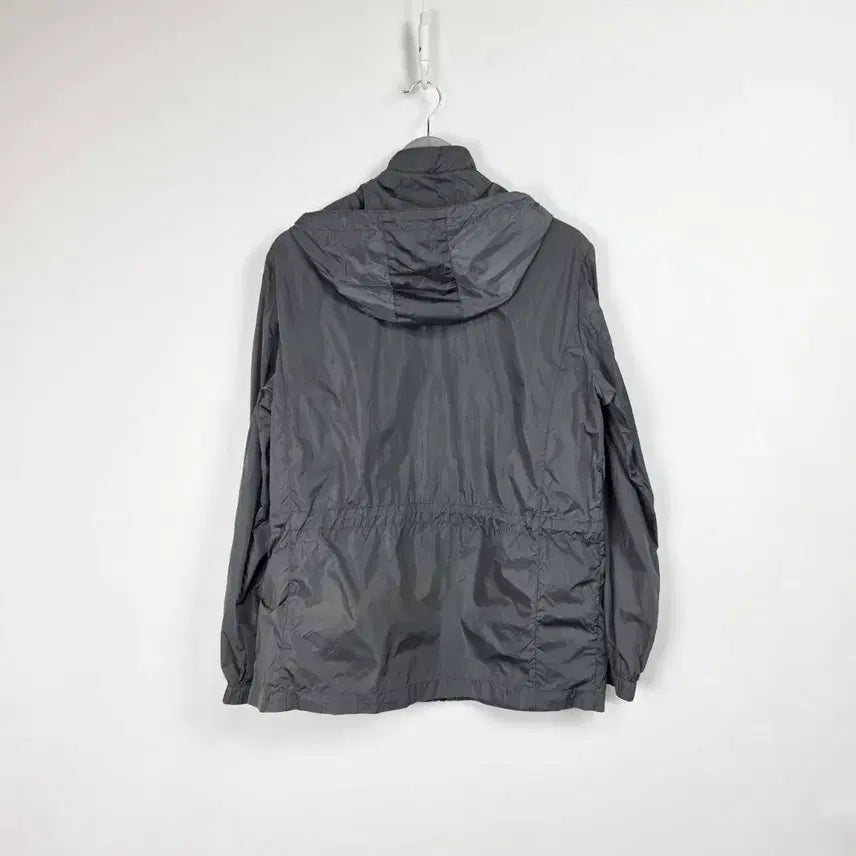 [BUNJANG] Disney Grey Lightweight Windbreaker Jumper (Size 105) / 디즈니 그레이 후드 경량 바람막이 점퍼 남 105. 0512