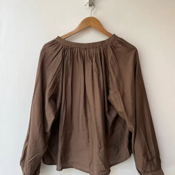 [BUNJANG] LIBRE Brown Puff Sleeve Blouse / LIBRE 브라운 퍼프 소매 블라우스