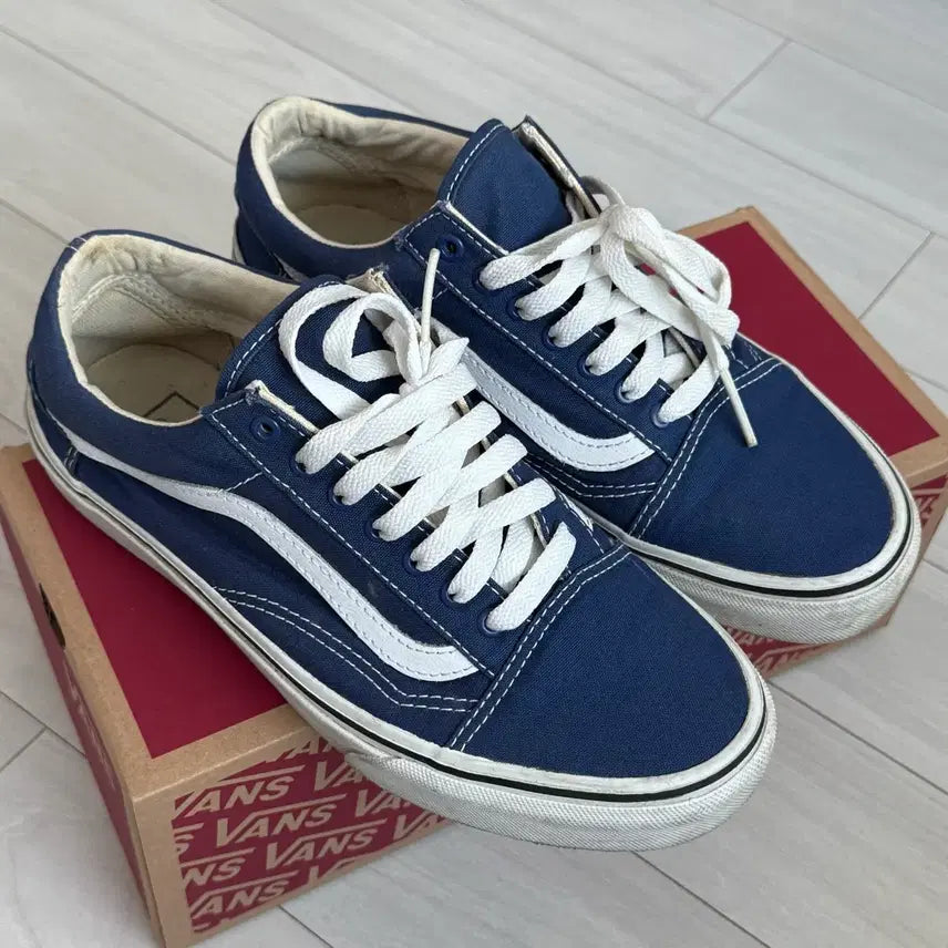 [BUNJANG] Vans Old Skool Navy Sneakers / 반스 올드스쿨 네이비 245