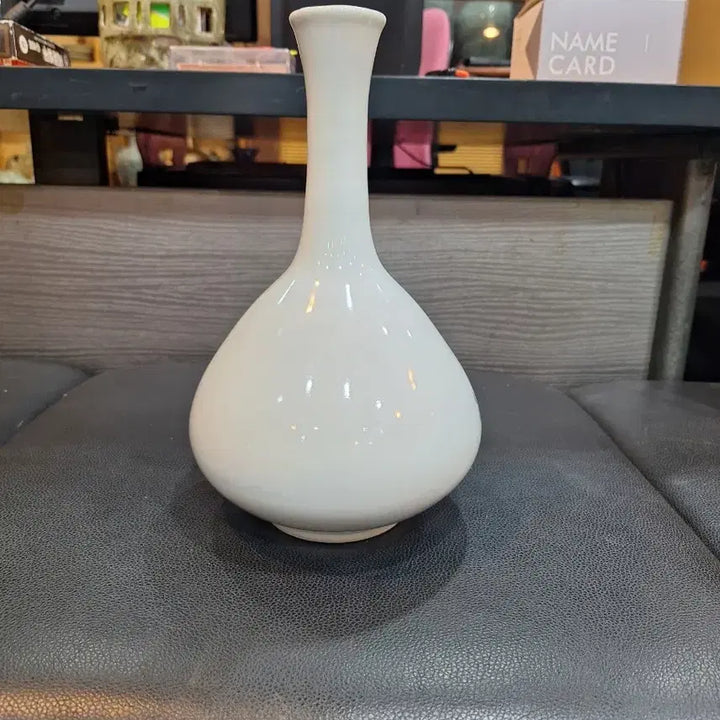 [BUNJANG] Hando Seokwangsoo Jinsa Cheolhwa Chrysanthemum Pattern Vase / 도자기 주병