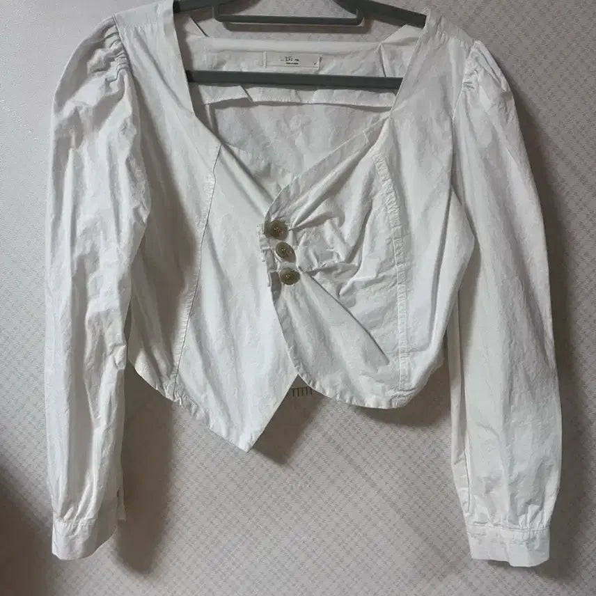 [BUNJANG] White Short Blouse Jacket / 화이트 숏 블라우스 자켓