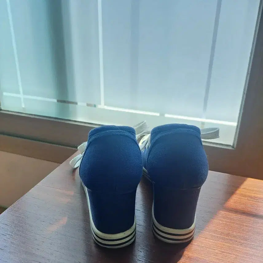 [BUNJANG] Canvas Ballet Flats with 7.5cm Heel / 굽높이 신발 240