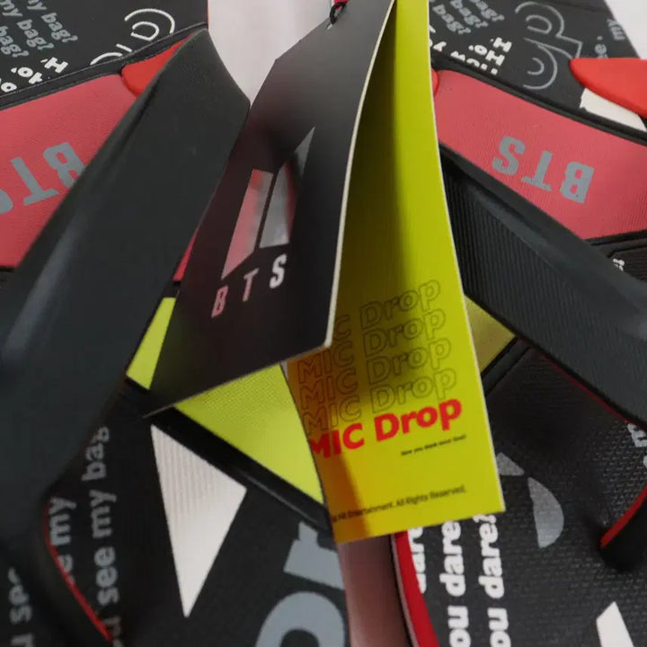 [BUNJANG] BTS MIC Drop Official Goods Beach Sandals / BTS 방탄소년단 MIC Drop공식굿즈 비치샌들 플립플랍 250 새상품
