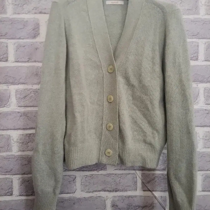 [BUNJANG] Neroli Light Green V-Neck Cardigan / neroli 연그린 브이넥 가디건 /알뜰한여우