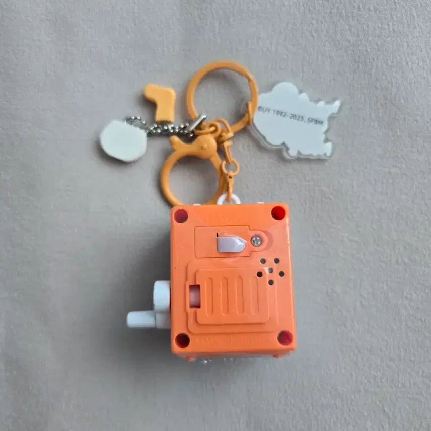 [BUNJANG] Crayon Shin-chan Washing Machine Keychain / 짱구 세탁기 키링
