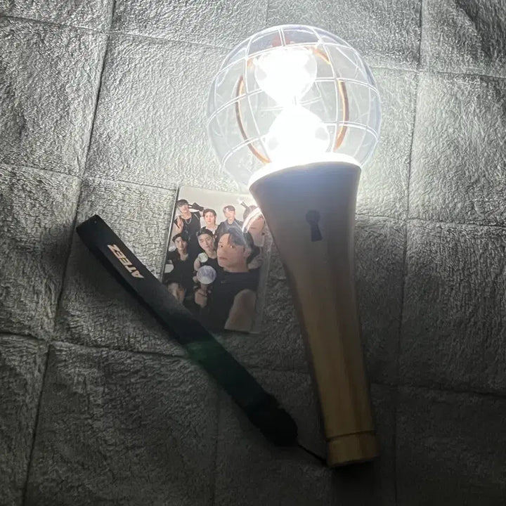 [BUNJANG] ATEEZ Official Lightiny Lightstick / 에이티즈 응원봉 라이티니 팔아요