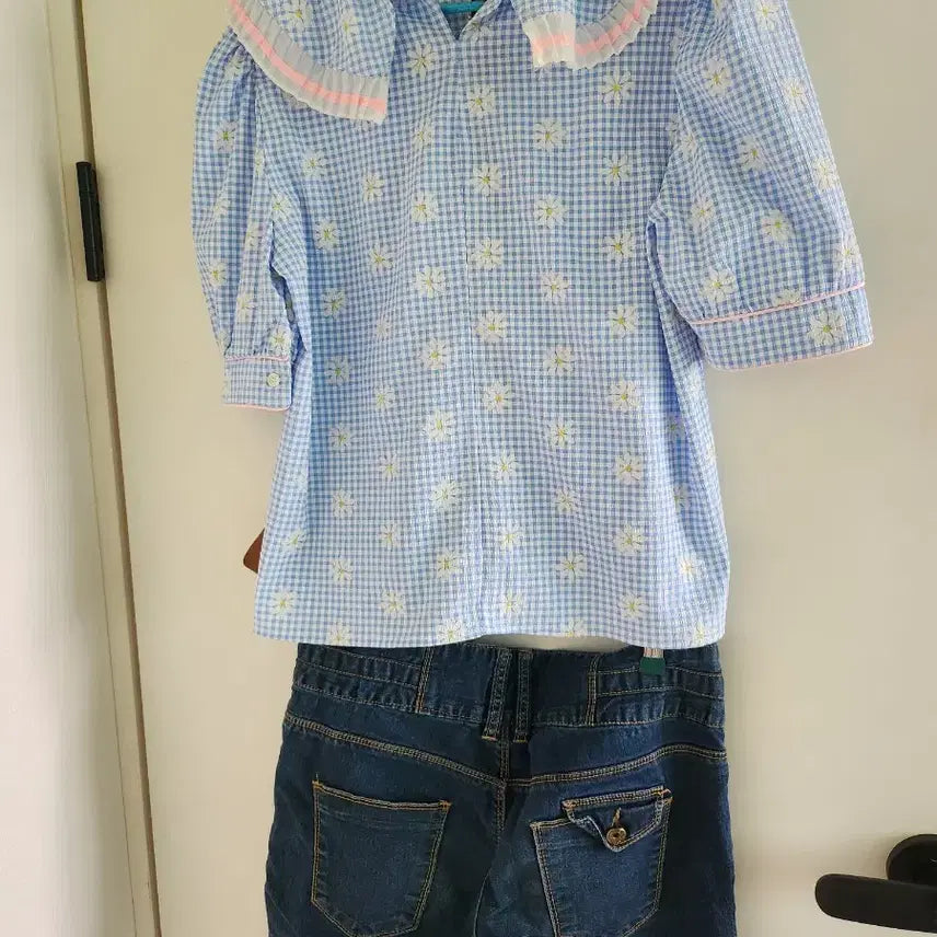 [BUNJANG] Check Flower Blouse / 체크 플라워 블라우스