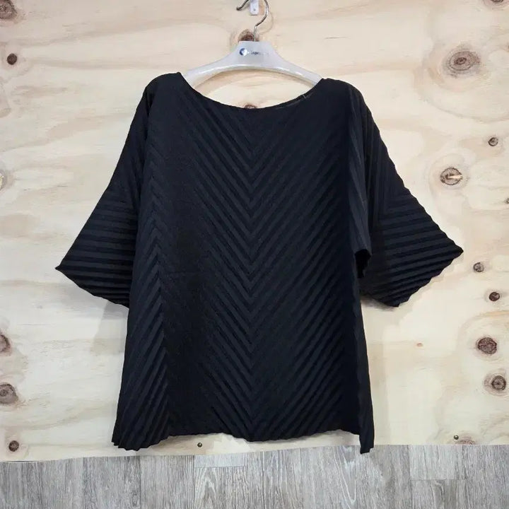 [BUNJANG] Pleated Short Sleeve Blouse - Black / 547) 플리츠 반팔 블라우스