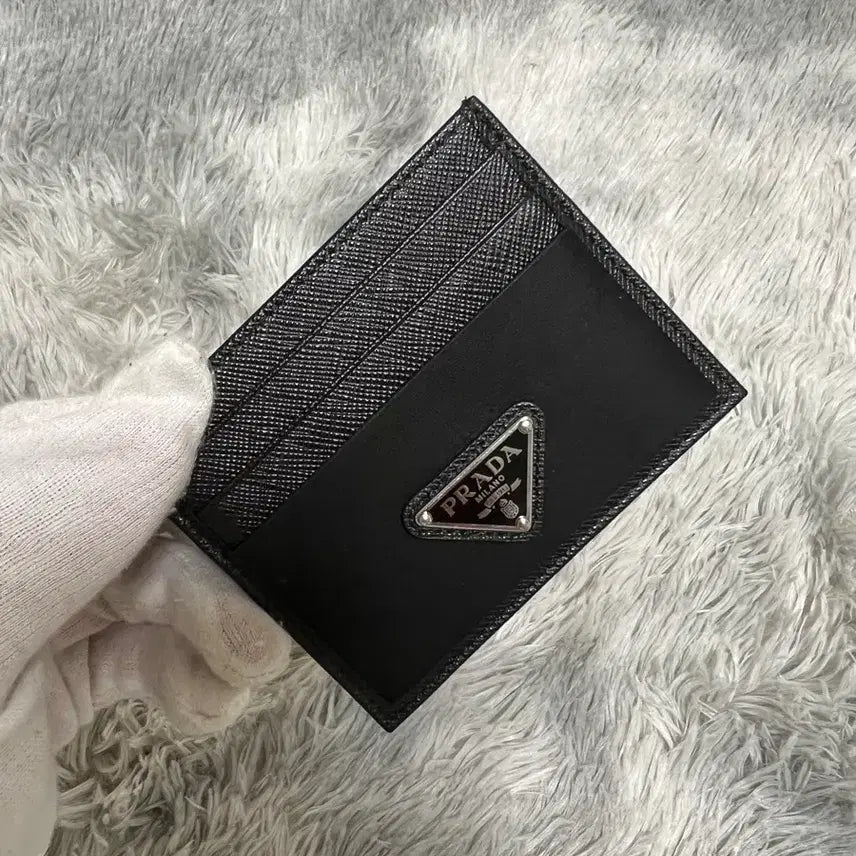 [SOLD OUT] (새상품급) 프라다 카드지갑