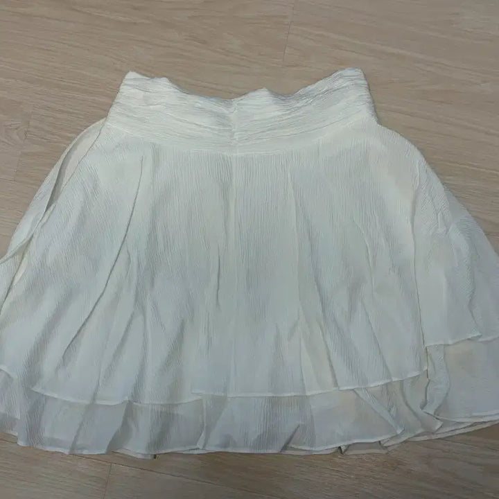 [BUNJANG] RE_L White Tiered Ruffle Skirt M / (새상품)화이트 캉캉 프릴 스커트