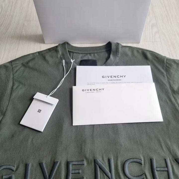 [BUNJANG] Givenchy 4G Logo Short Sleeve T-Shirt Khaki / 백화점판 지방시 4g 로고 반팔 티셔츠 카키