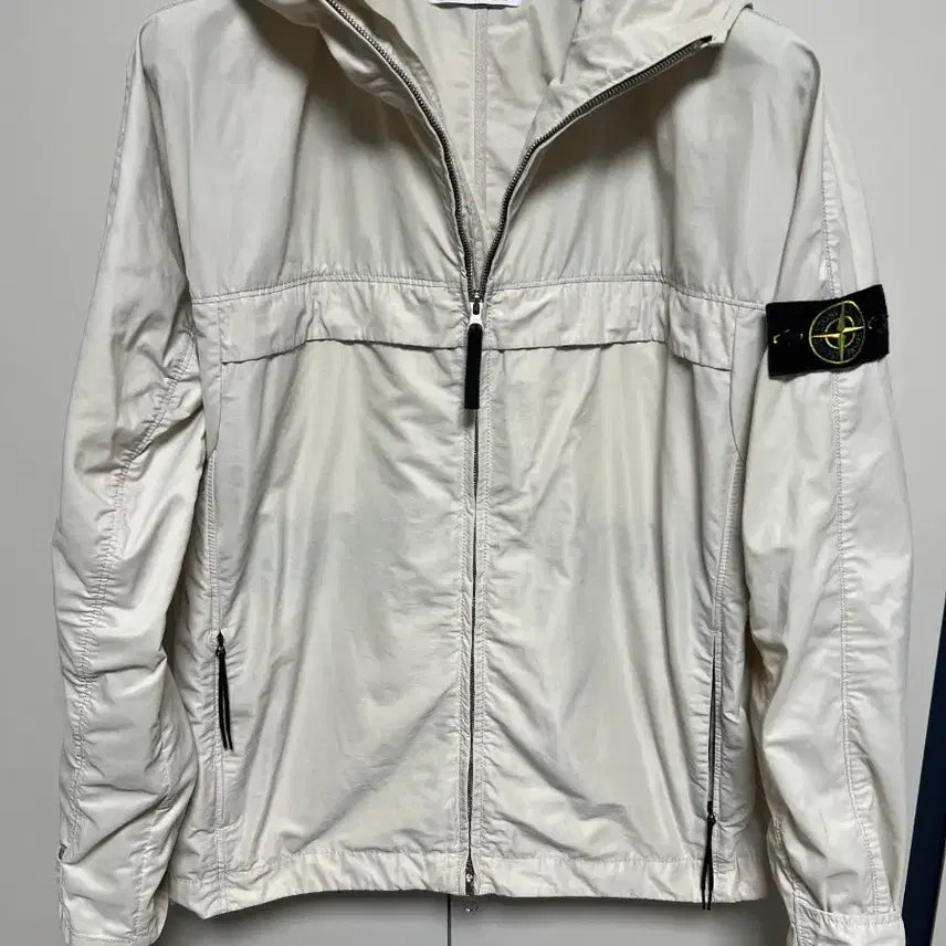 [BUNJANG] Stone Island Microfiber Windbreaker Jacket - Size M / [M] 스톤 아일랜드 마이크로랩스 바람막이