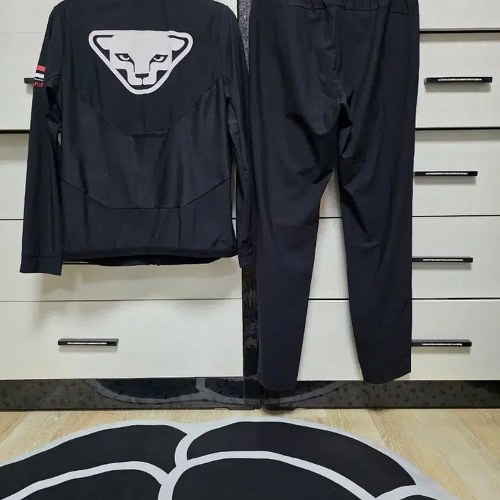 [BUNJANG] Dynafit Black Training Set / 다이나핏 블랙 트레이닝복 세트