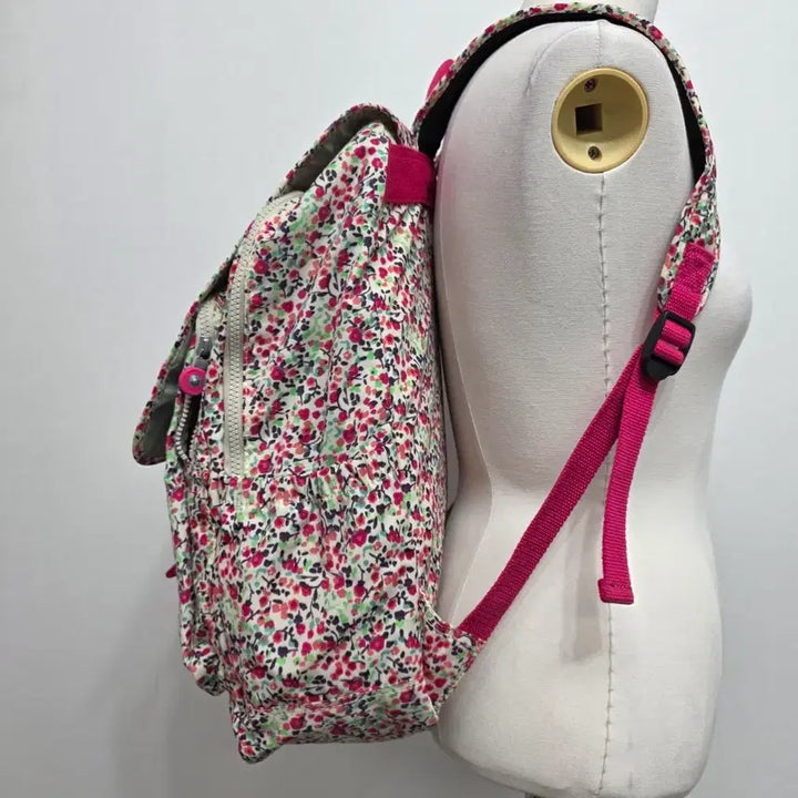 [BUNJANG] Kipling Flower Pattern Laptop Backpack / 키플링 플라워 패턴 노트북 수납 백팩
