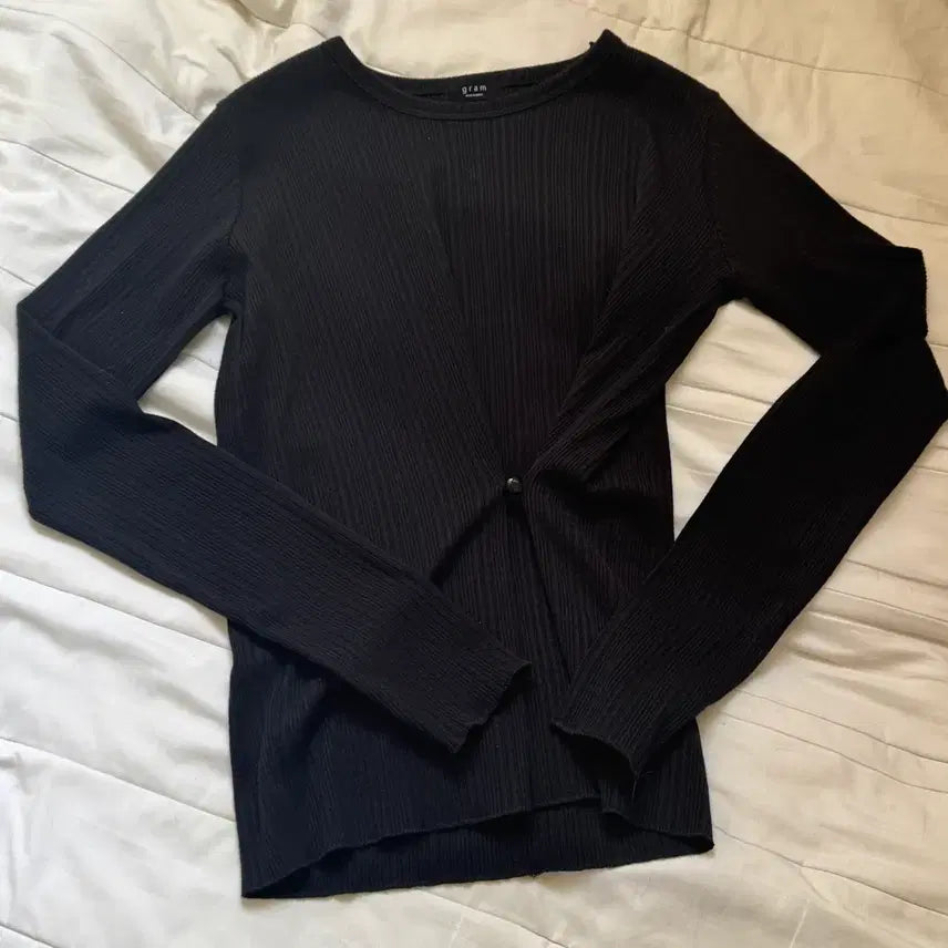 [BUNJANG] Side Slit Long Sleeve Knit Top / 사이드 트임 슬릿 긴팔티