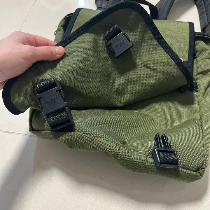 [BUNJANG] Manhattan Portage Olive Messenger Bag Backpack / 맨하탄포티지 올리브색 메신저백 백팩