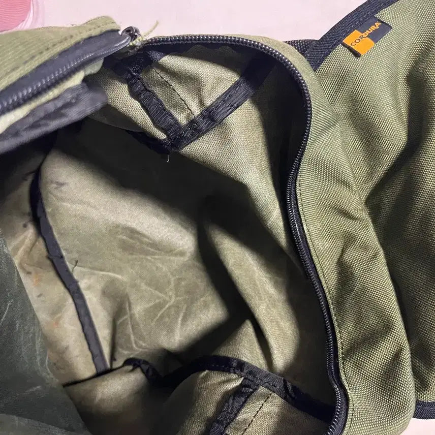 [BUNJANG] Manhattan Portage Olive Messenger Bag Backpack / 맨하탄포티지 올리브색 메신저백 백팩