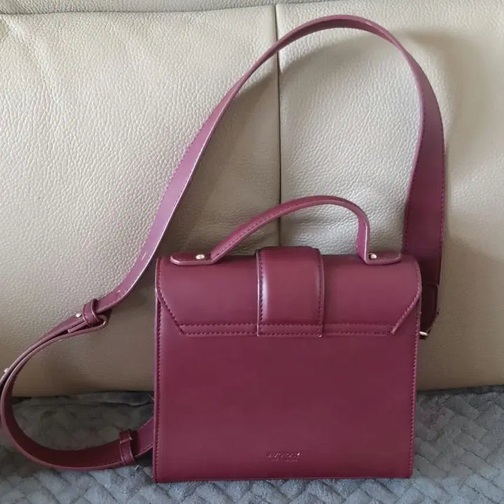 [BUNJANG] Wine Red Square Shoulder Bag Crossbody Bag / 와인색 스퀘어 숄더백 크로스백