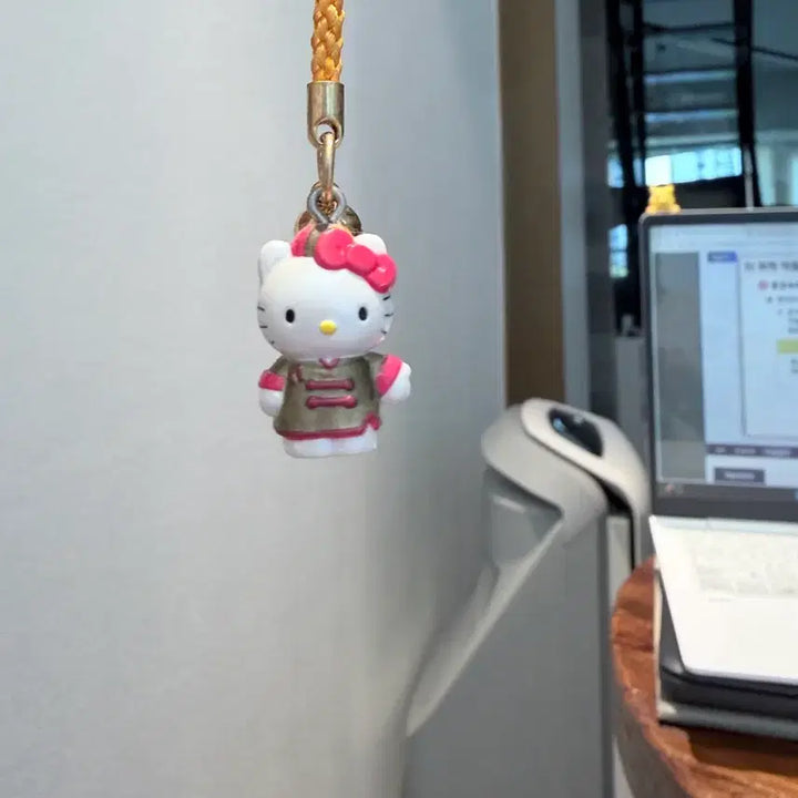 [BUNJANG] Classic Hello Kitty Chinese Style Strap / 고전 헬로키티 중국풍 키티고토치 스트랩