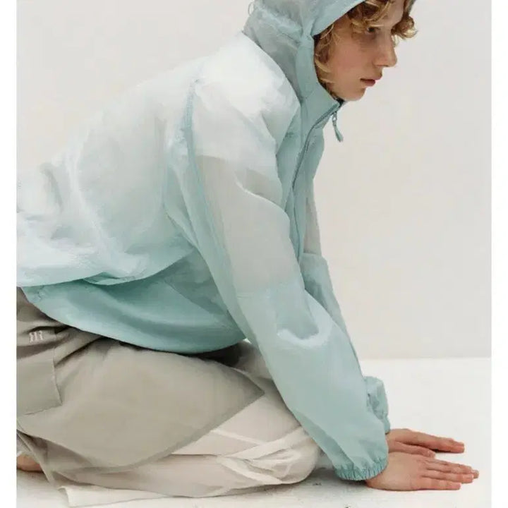 [BUNJANG] Parbang Capri Windbreaker Jumper / 파르벵 APTA WINDBREAKER_CAPRI