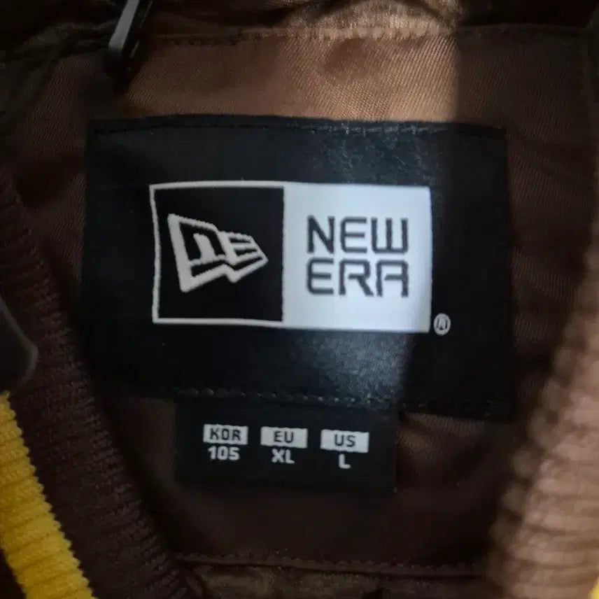 [BUNJANG] New Era San Diego Padres Stadium Jacket XL / (새상품) 뉴에라 샌디에이고 파드레스 스타디움 자켓 xl