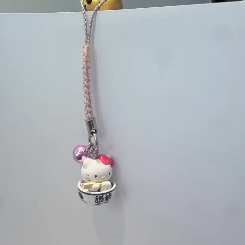 [BUNJANG] Sanuki Udon Hello Kitty Strap / 고전 사누키 우동 헬로키티 스트랩