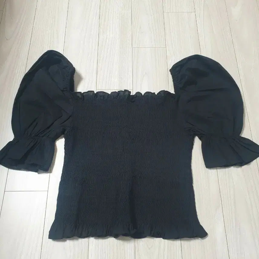 [BUNJANG] Top Dressing Smock Blouse / 탑드레싱 스모크블라우스