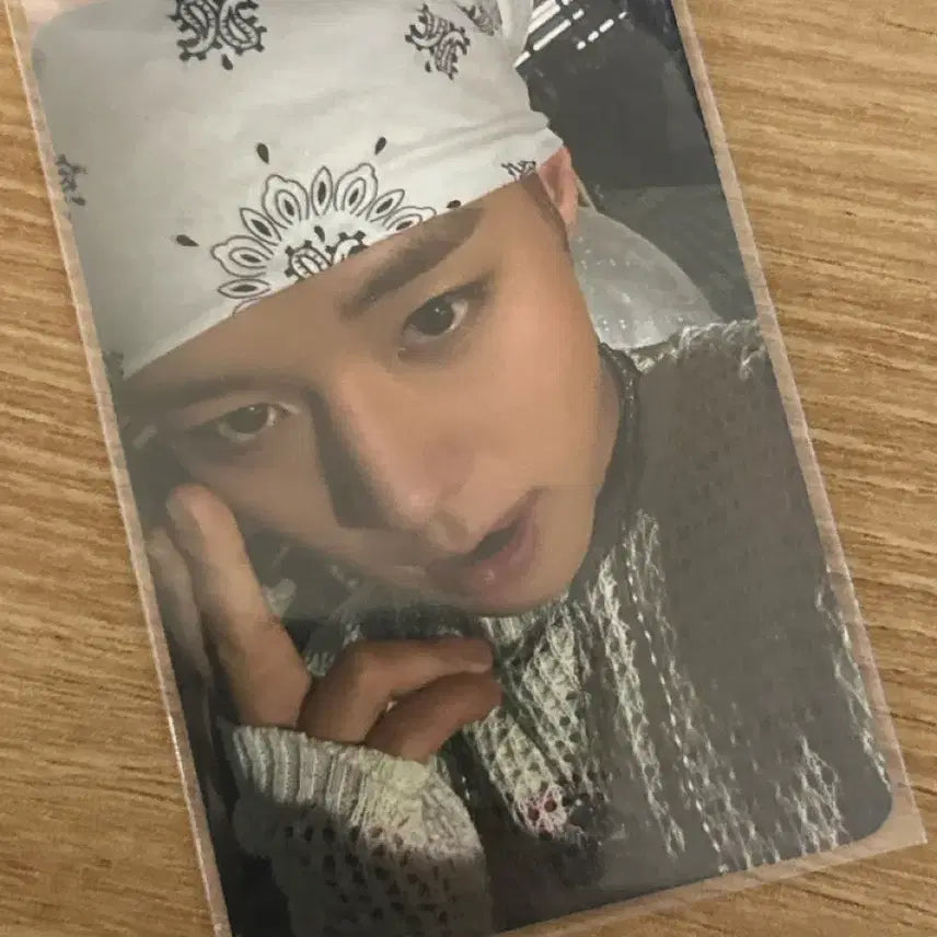 [BUNJANG] Park Ji Hoon Album Ver. B Bandana Photocard / 박지훈 앨범 B버전 반다나 포카