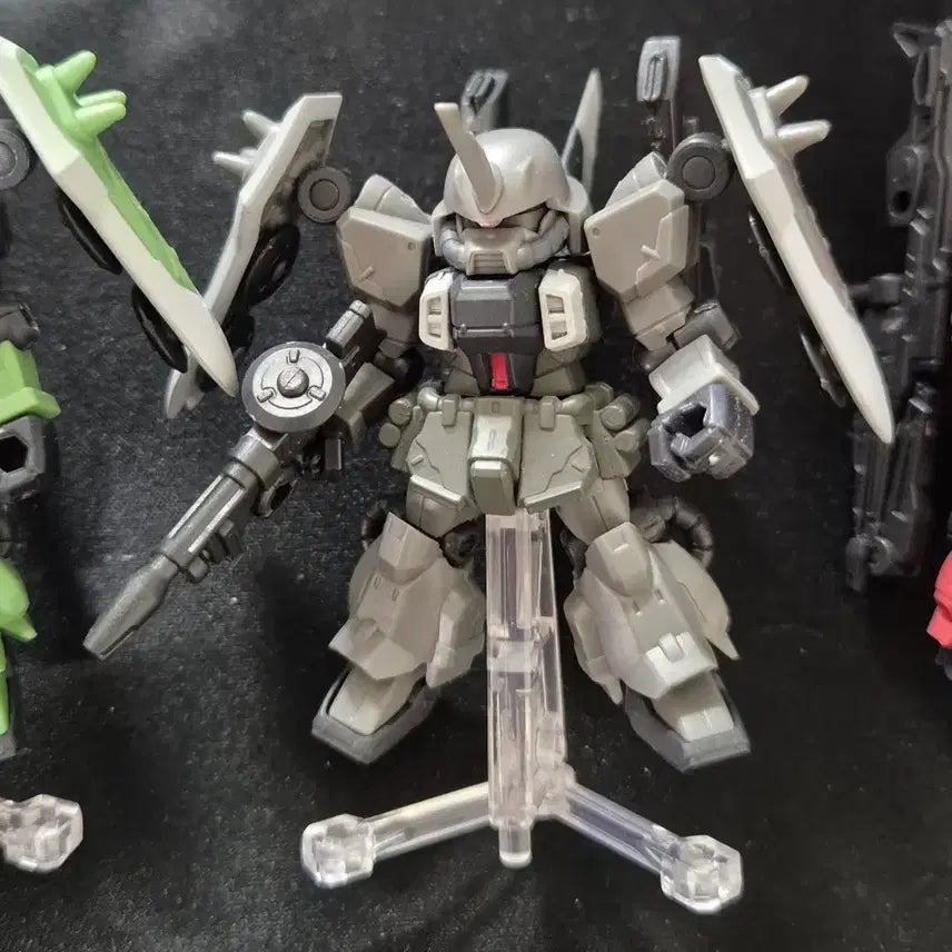 [BUNJANG] Gundam Ensemble Zaku Warrior + Weapon Set 3 Types Bundle Set / 가샤폰 건담 앙상블 자쿠워리어 + 무기세트 3종 일괄