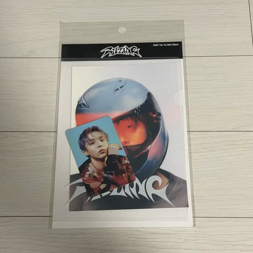 [BUNJANG] RIIZE Shotaro Rising Hologram Photocard Set / 라이즈 쇼타로 라이징 홀로그램 포토카드 세트